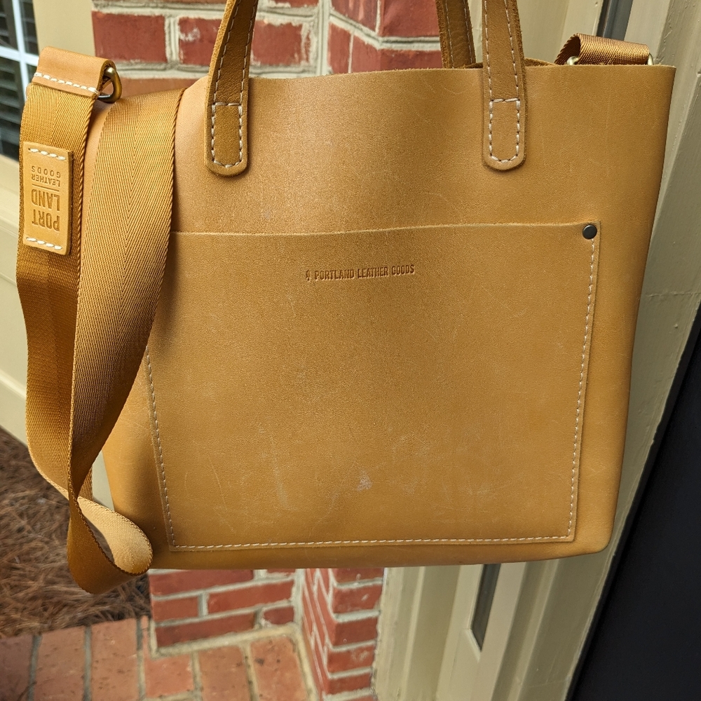 Portland Lather, medium crossbody tote